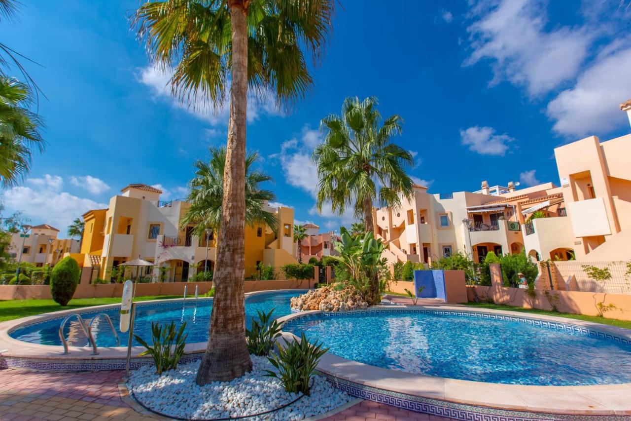 Punta Prima Casa Apartment Torrevieja Exterior photo