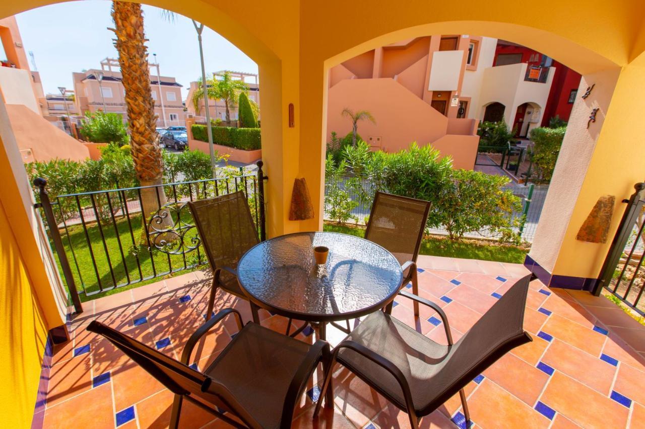 Punta Prima Casa Apartment Torrevieja Exterior photo