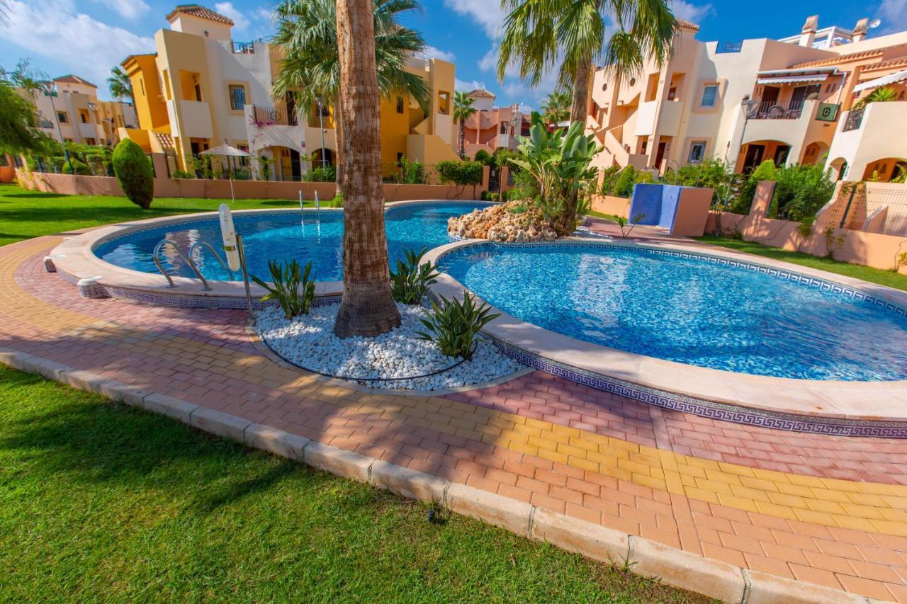 Punta Prima Casa Apartment Torrevieja Exterior photo